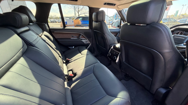 Land Rover Range Rover 3.0 D350 SE 4dr Auto Diesel Estate